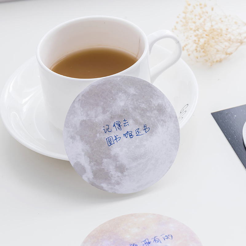 Planet series opposite sex sticky note personalized creative round tearable note book learning office stationery N times stickers