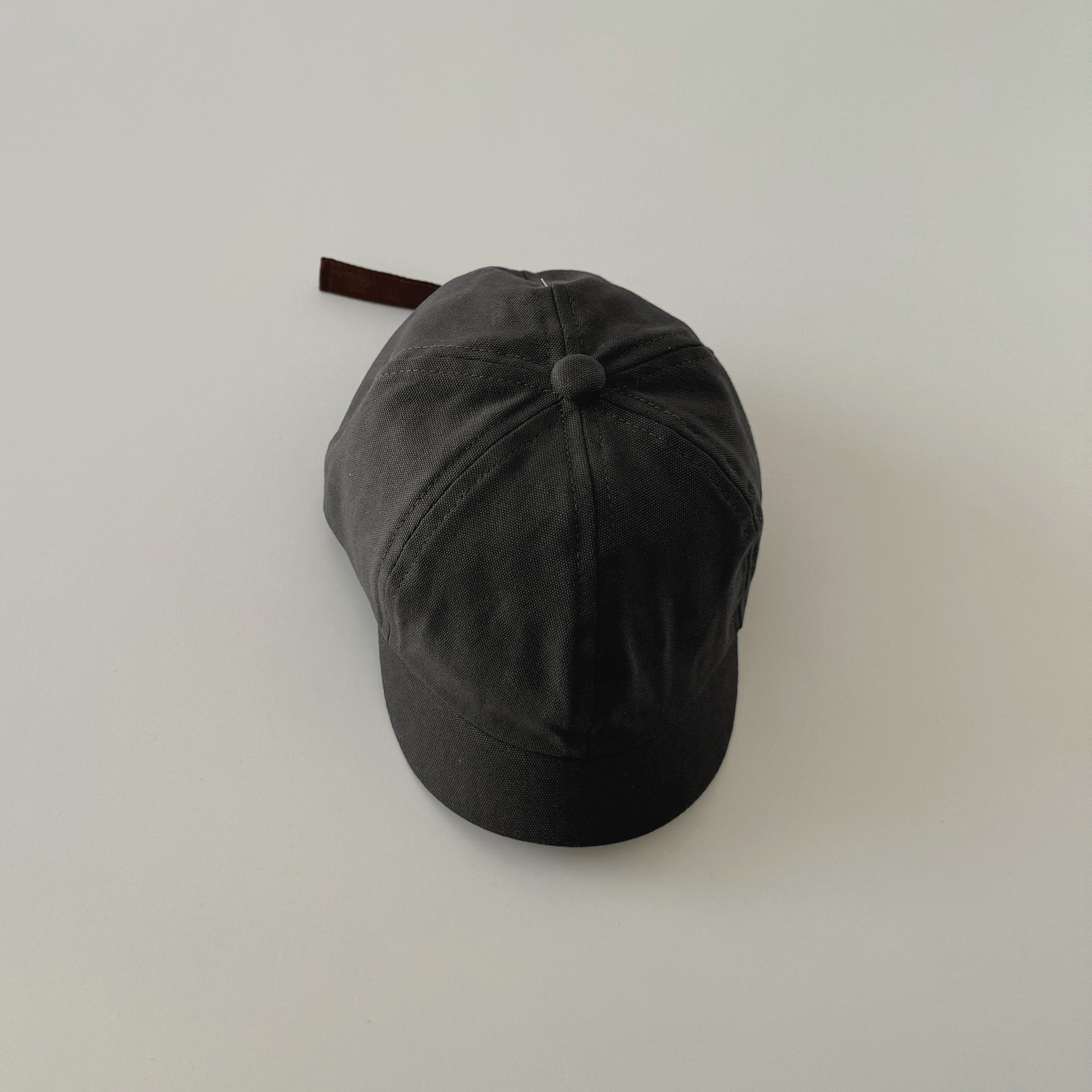 Autumn South South Korea baby hat spring 2024 new fashion solid color simple small brim children baseball cap wholesale_voghion.com