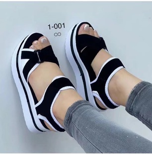2023 new foreign trade European and American plus size platform sandals women's cross-border supply flat Velcro women's beach sandals
