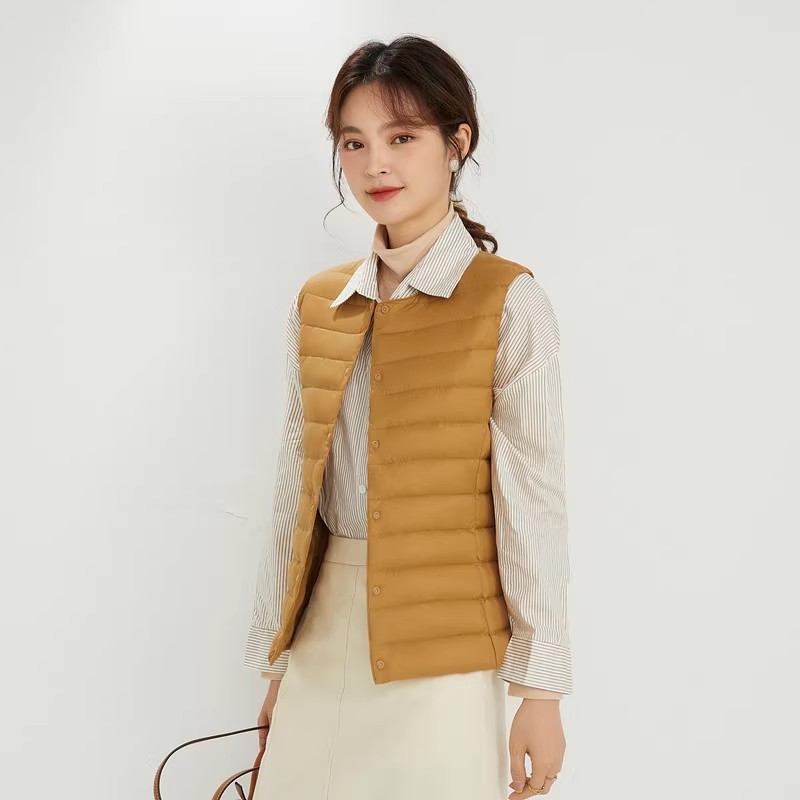 2024 Autumn and Winter 90 Fleece Crewneck Light Down Vest Women's Korean V-neck Short Vest plus size Waistcoat