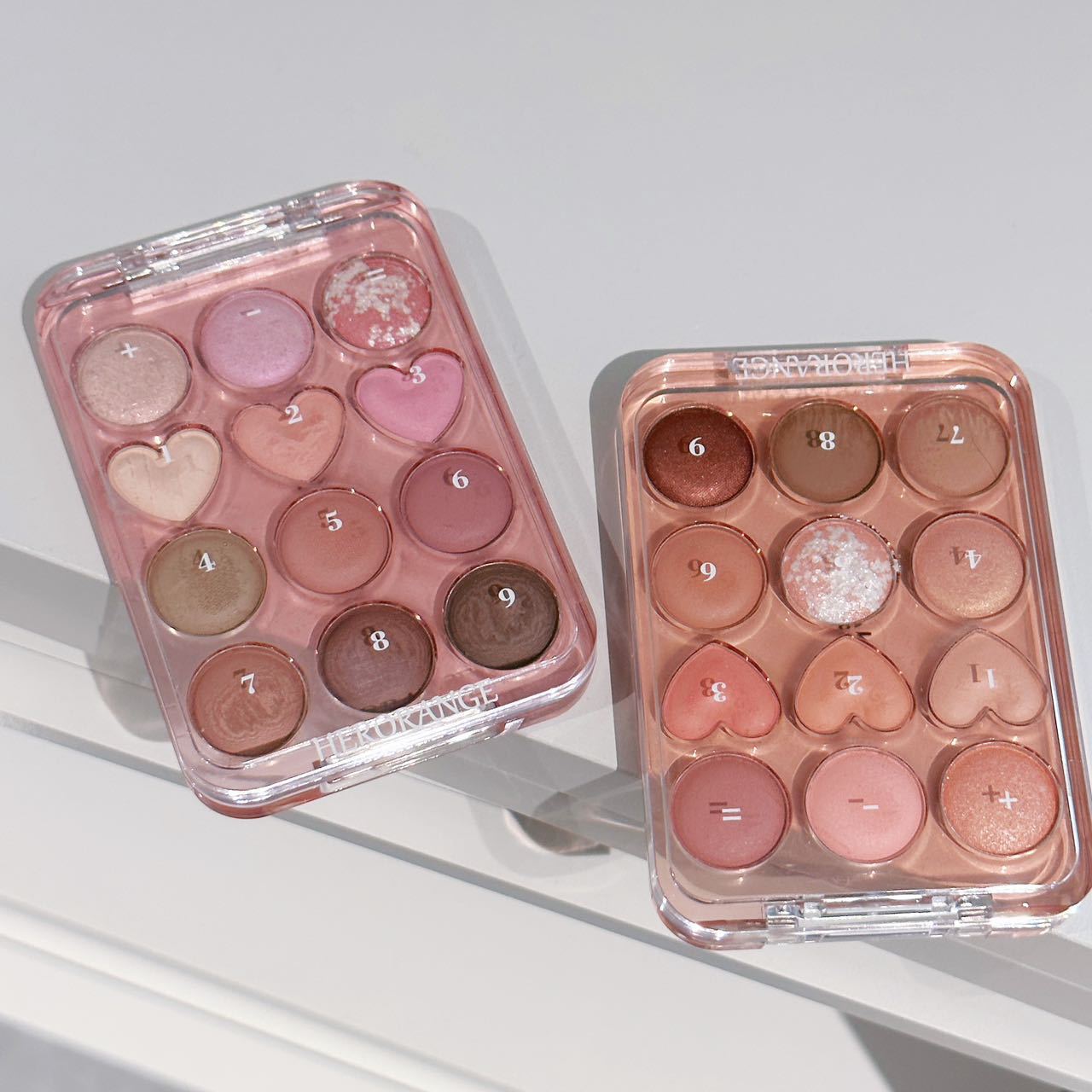 HERORANGE ~ heart twelve color eyeshadow plate Matte Pearlescent glitter waterproof not easy to take off makeup cheap makeup plate