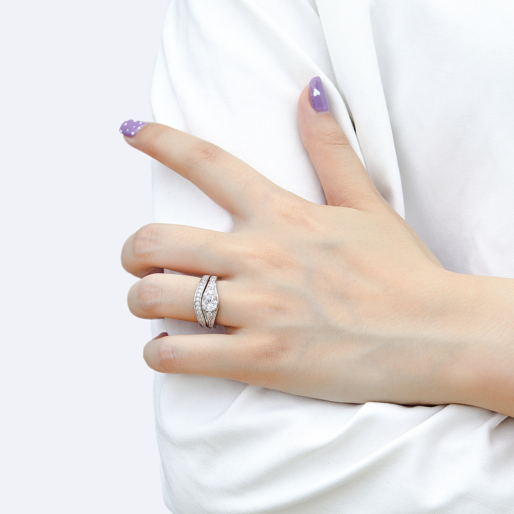 Tong Lin Jewelry S925 Sterling Silver Ring Female Niche Female Set Ring Zircon Ring European and American Fashion Ring New Cross-border