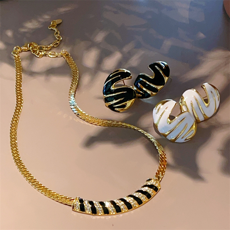 中古風vintag重工鋯石滴油蛇骨項鍊套裝高質量復古幾何形耳飾品