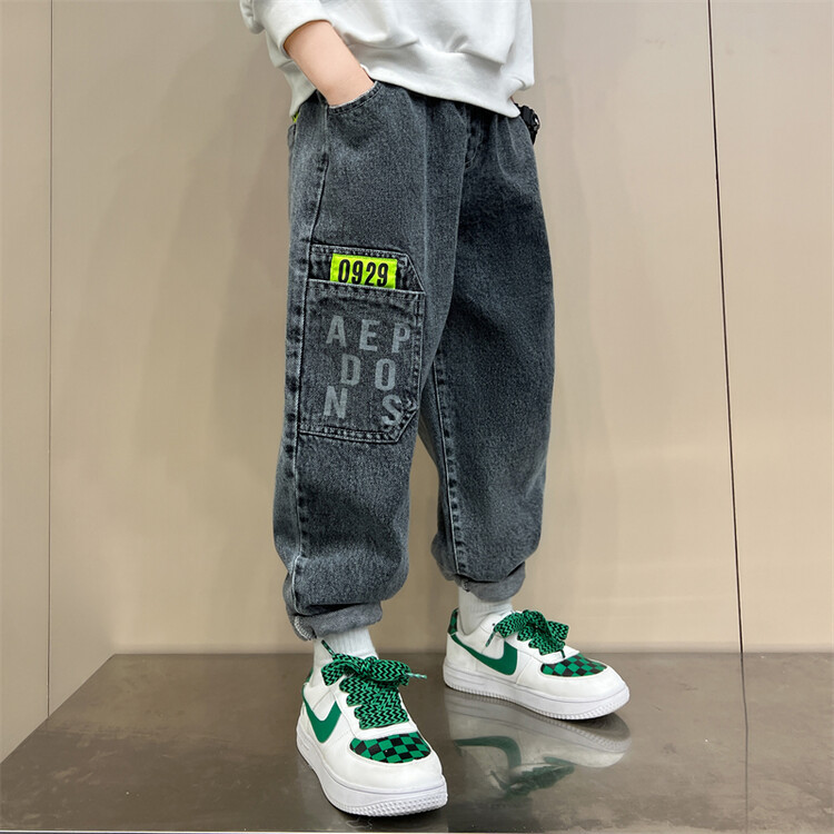 Children's Boys' Spring Pants 2024 New Spring and Autumn Middle and Large Boys Korean Jeans Handsome Trousers