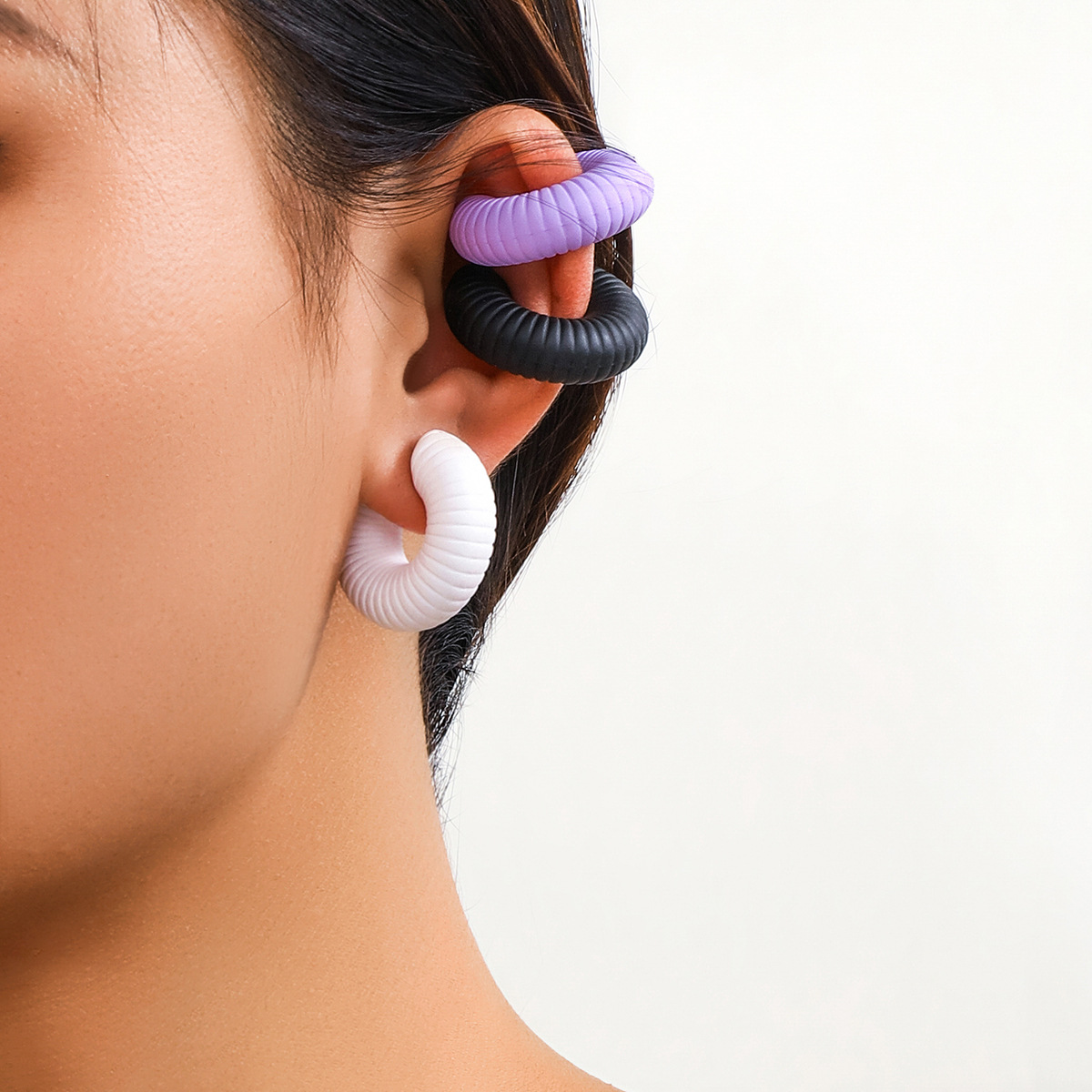 European and American cross-border jewelry colorful metal thread striped earless ear clip single ear bone nail female fashion circle ear clip