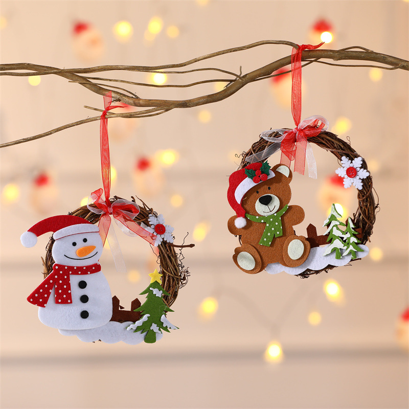 Christmas decorations trumpet wreath Christmas rattan wreath party window decoration small pendant
