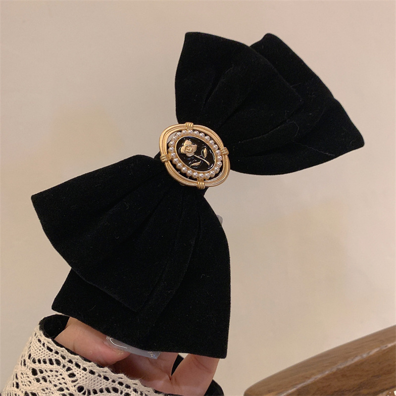 Rich family gold! Black Velvet Rose Bow hairpin retro French top clip Chanel style high-end hair accessories