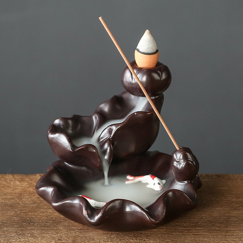Factory direct creative backflow incense burner backflow incense sandalwood ceramic incense burner ornaments can be sent on behalf