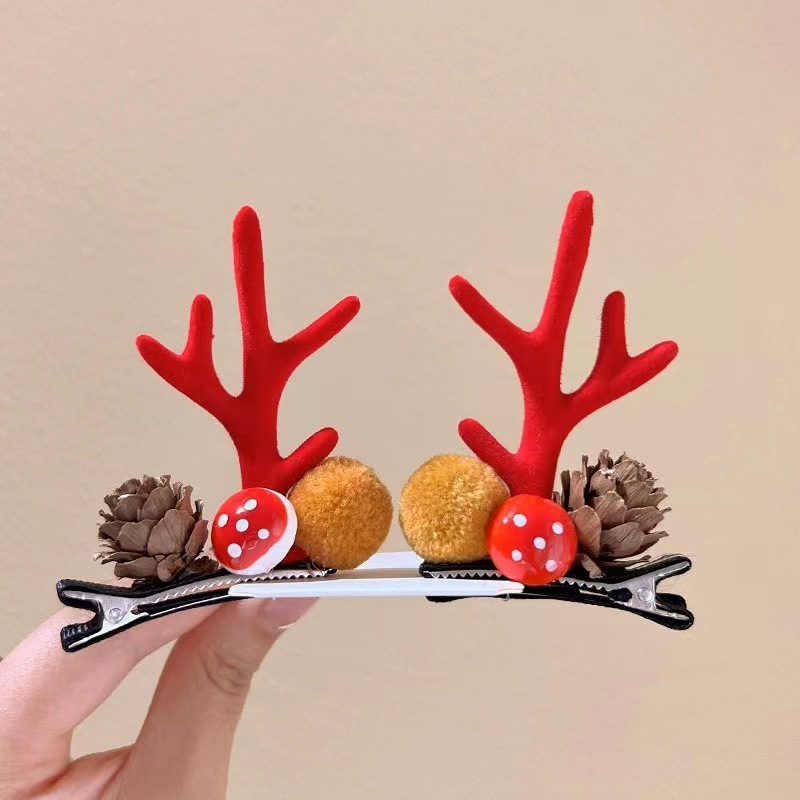 2023新しいクリスマスの鹿の角のヘアピンの女性の立体のぬいぐるみのトップは子供のかわいいヘラジカのアヒルの口を挟んで赤ちゃんの装飾を挟みます。|undefined