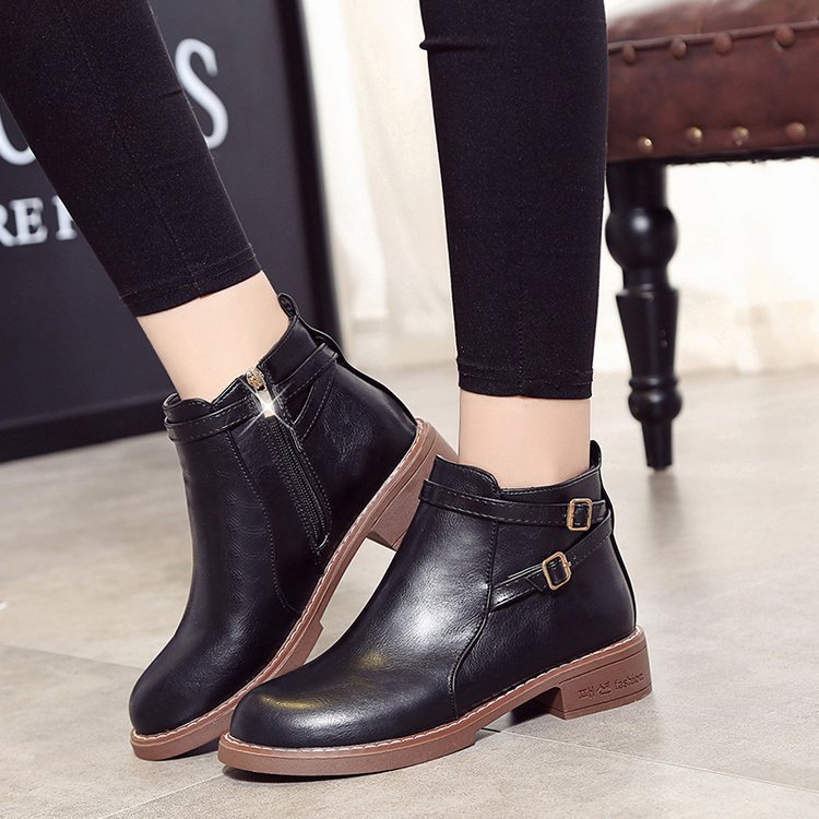 Cross-border autumn and winter New Martin boots women's low heel belt buckle short boots Women's large size foreign trade women's boots wholesale