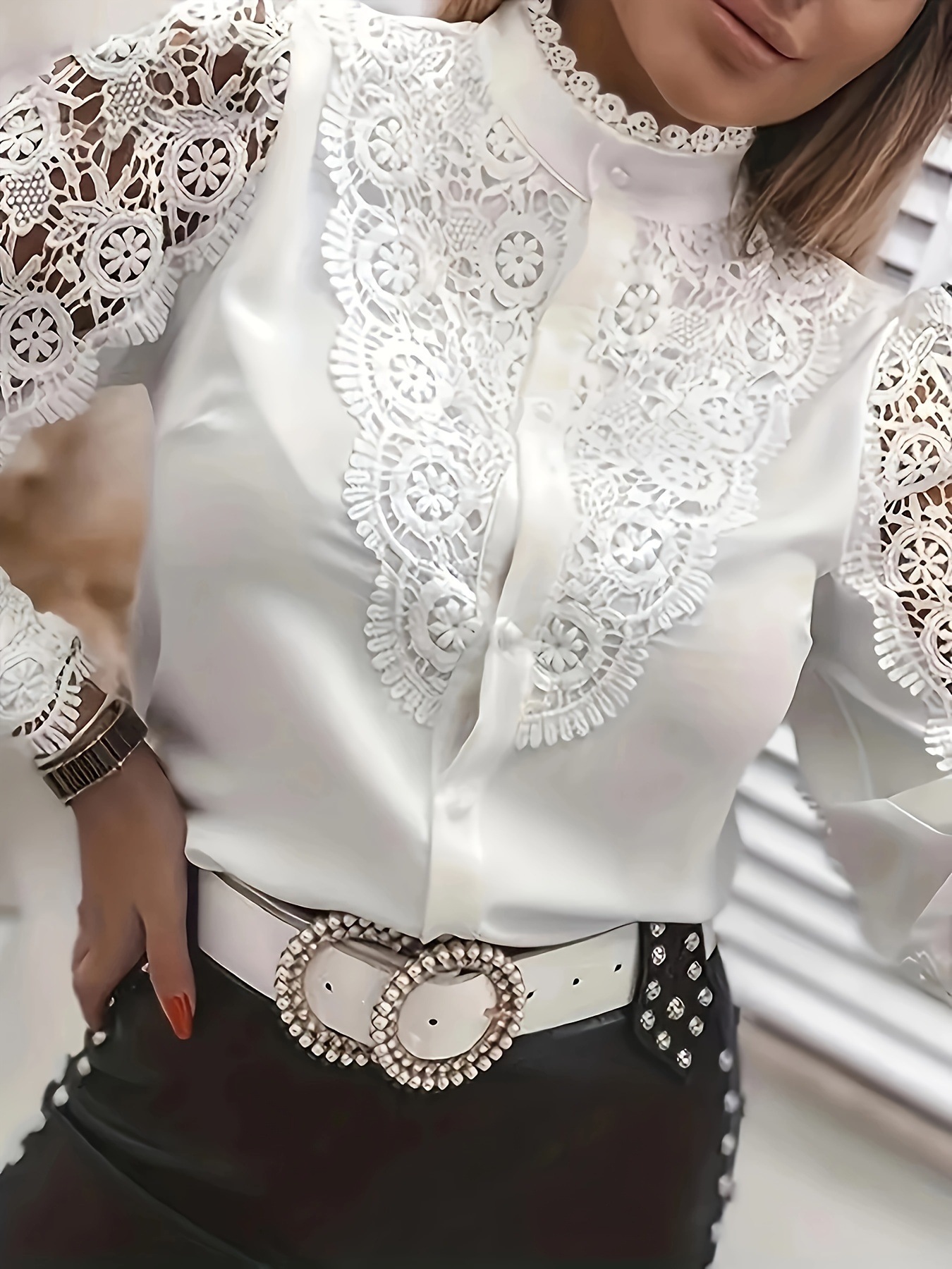 Manufacturer in stock European and American cross-border Amazon autumn and winter new women's shirt long sleeve round neck hollow lace shirt