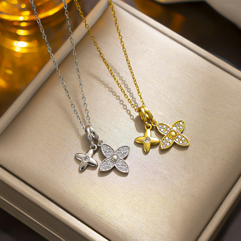 Fashion Minimalist Four-Leaf Clover Double Pendant Titanium Steel Chain Necklace with Real Gold Color Preservation Electroplating Women's Lockchain Jewelry