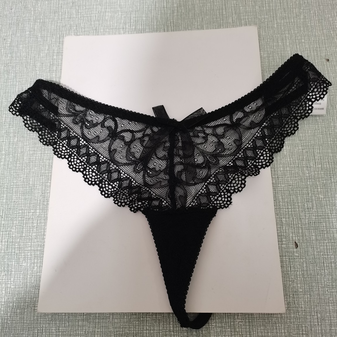 European and American Sexy Underwear Women's Love Diamond Lace Low Waist Thong Temptation T-Pants Fun Free Underwear