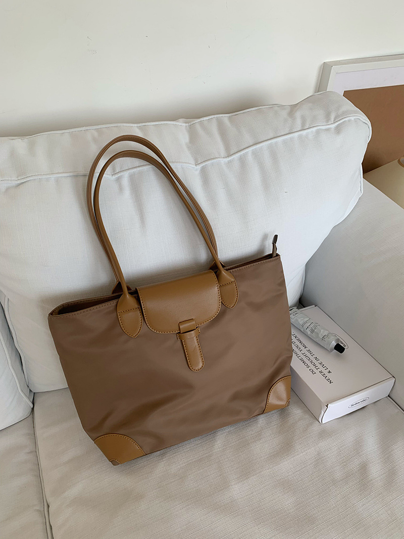 Borsa a tracolla grande da donna 2023, nuova borsa da pendolare, borsa da classe per studenti, borsa tote in tessuto di nylon, tutto abbinato_voghion.com