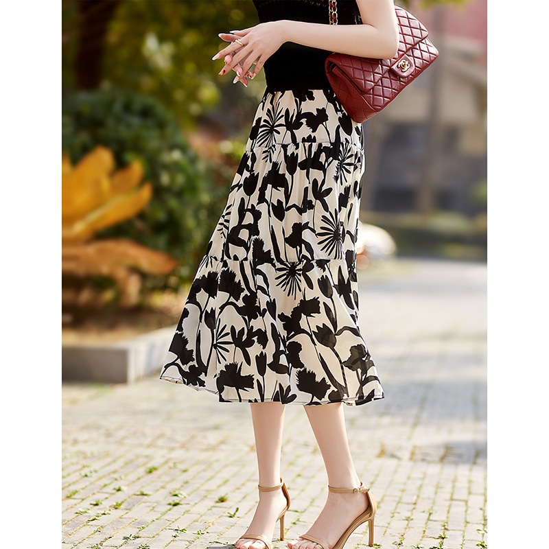 Heavy industry materials, no wrinkles, easy to wear and easy to take care of ~ fashionable women's new printing story, pretty, charming and slimming