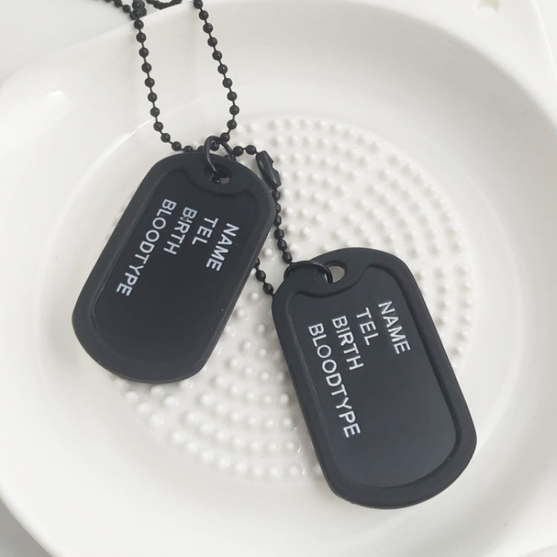 Our factory directly supplies a large number of spot European and American four-row letters double-label dog necklace American soldier brand men's wholesale pendant