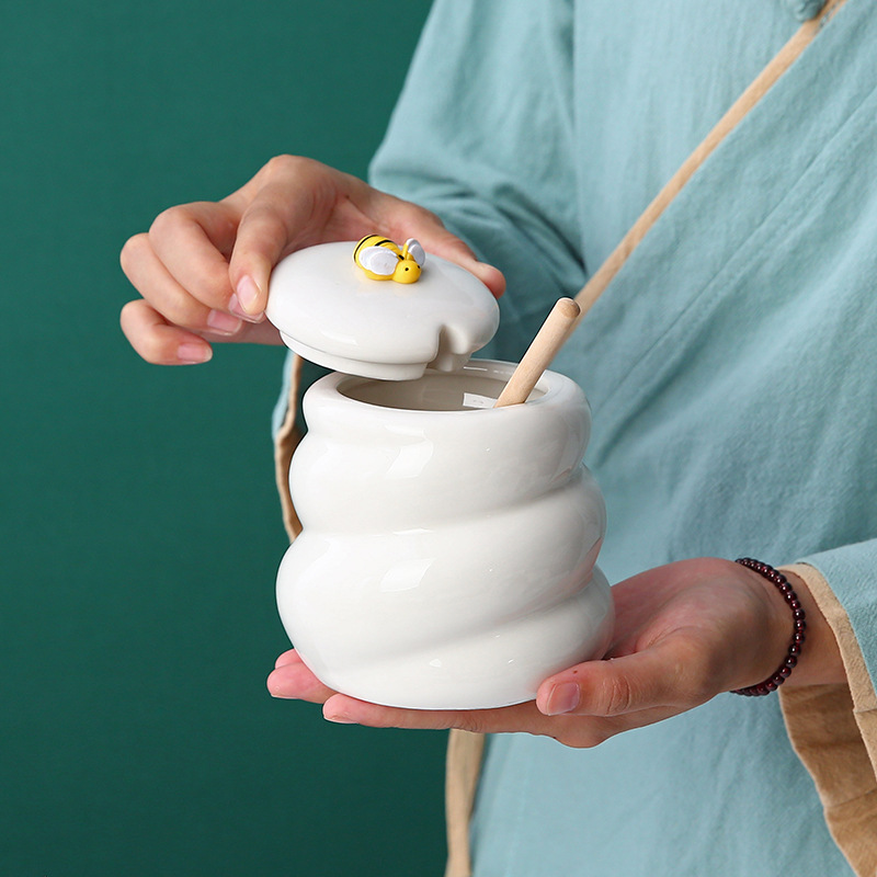 Cross border ins ceramic Honey jar with stirring rod with lid Honey wind gift jar cross border packaging