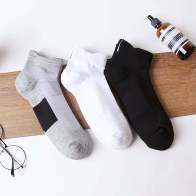 Thickened men's sports socks towel bottom ankle socks anti-friction running socks elite basketball socks