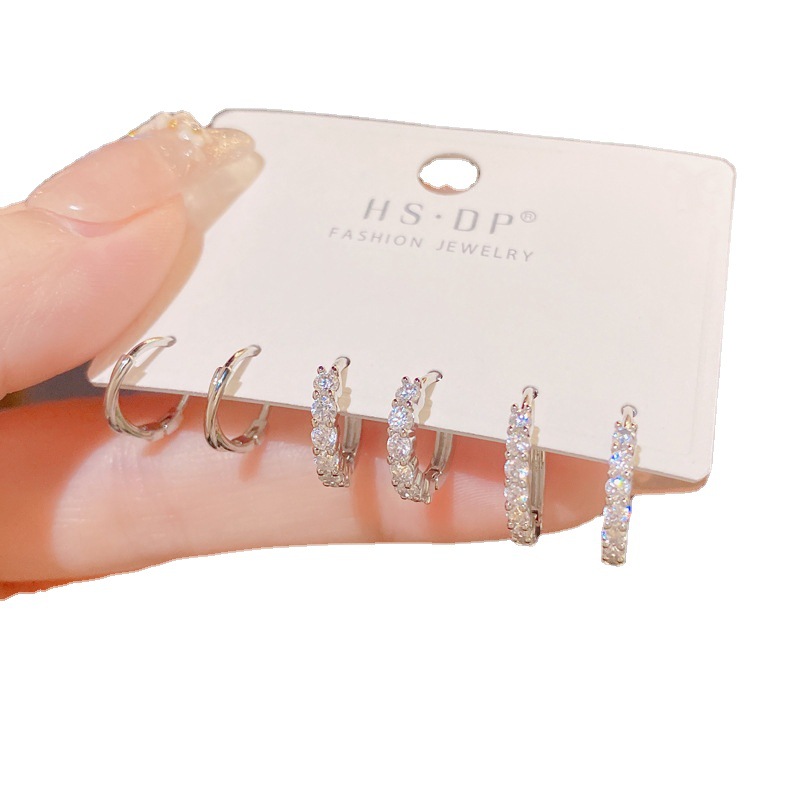 Summer Simple Small Zircon Ear Buckle suit Earrings 2022 New Fashionable Light Luxury Niche High-end Earrings for Women