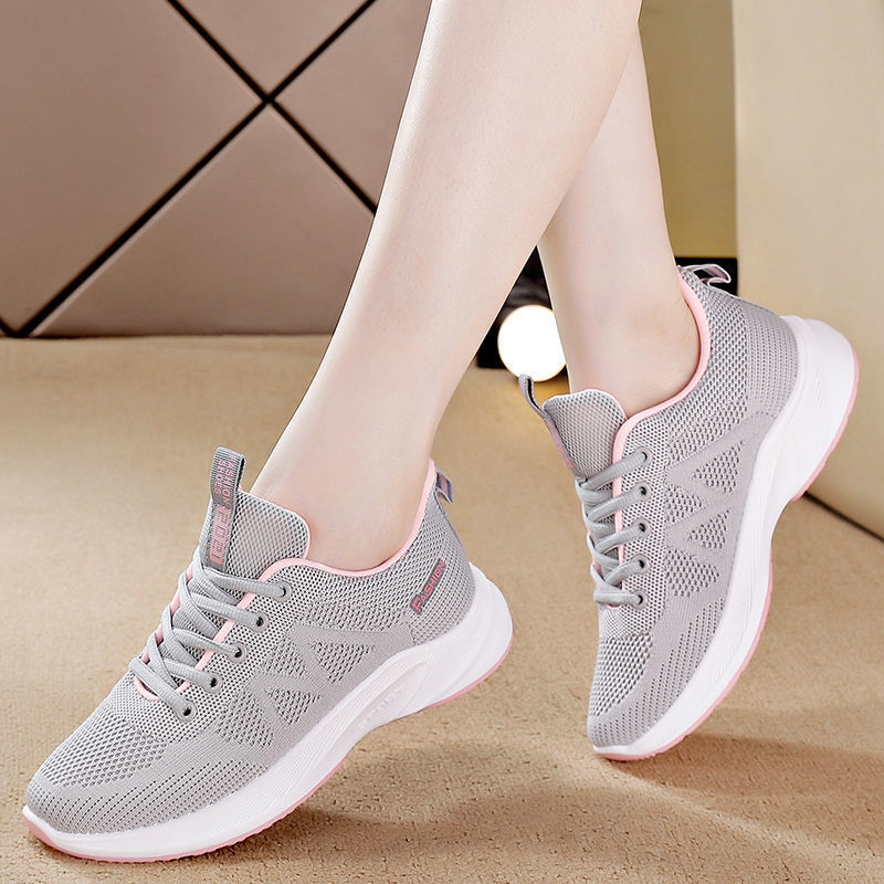 Women's Shoes New 2023 Explosions Spring Casual Sneakers Fly-woven Mesh Shoes Breathable Running Shoes Flat Mother Shoes