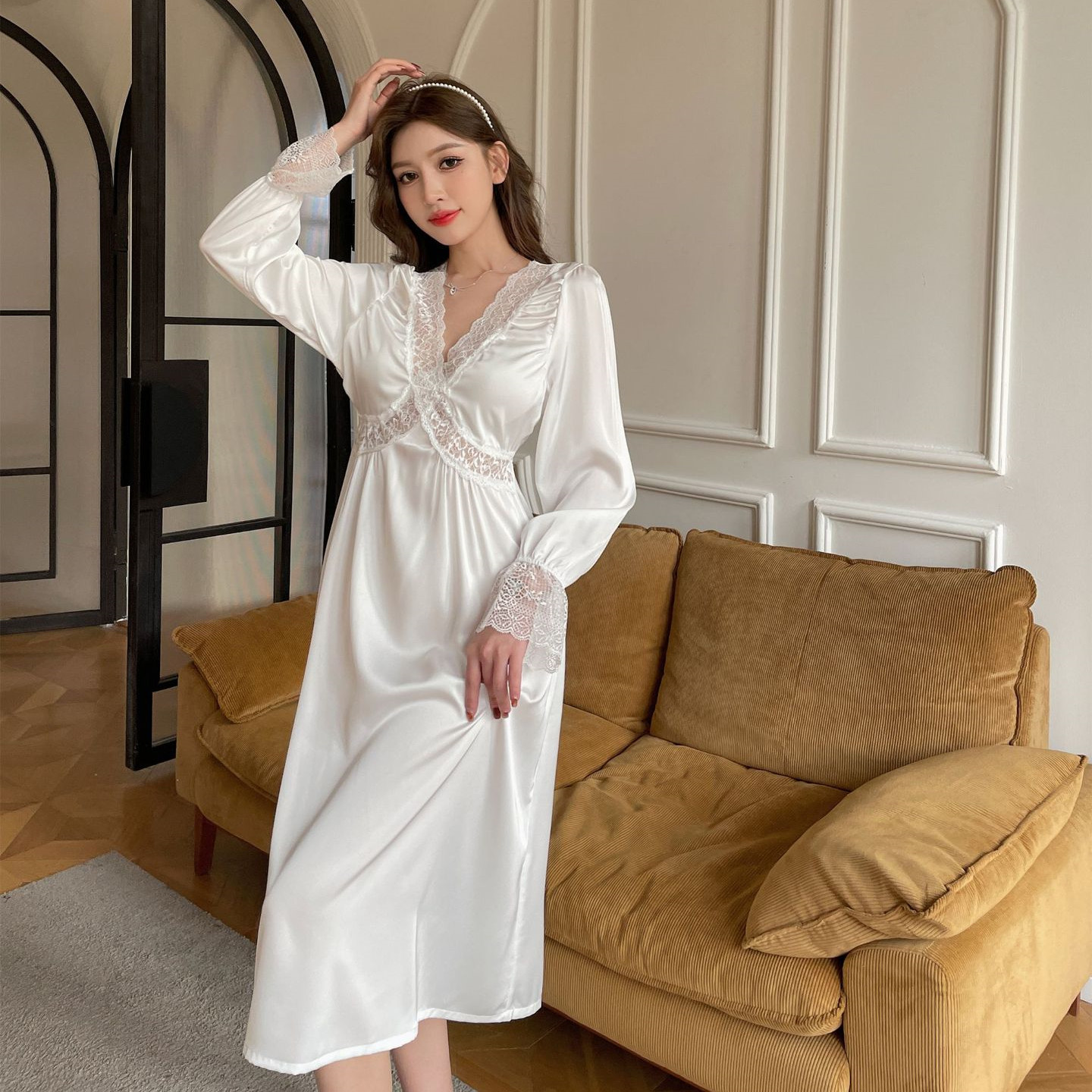 2022 French Style Sexy Nightdress Women's Spring and Autumn Silk Long Sleeve Ice Silk Palace Pure Long Lace Home Clothes