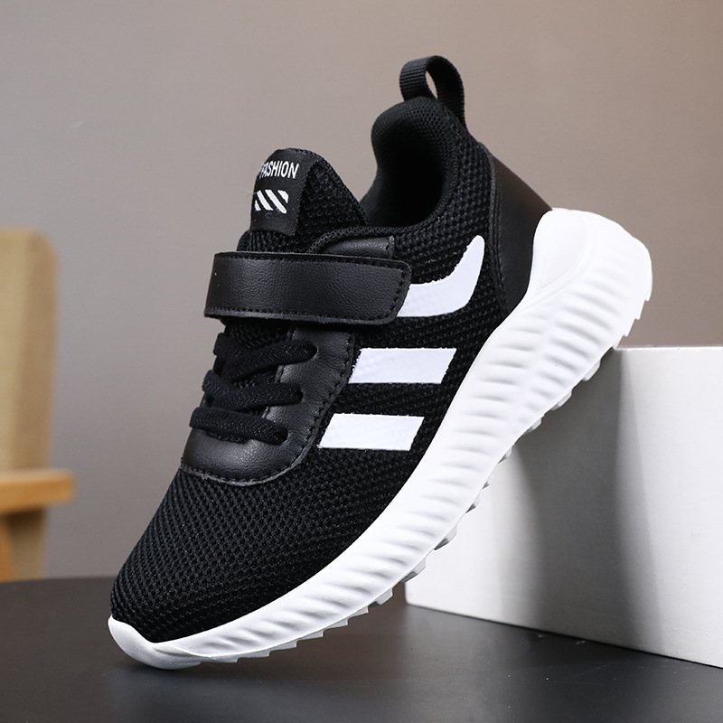 Zapatos de los muchachos 2023 nueva primavera volando tejido transpirable niñas malla zapatilla ligera de los niños zapatos blancos para estudiantes