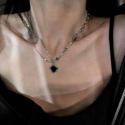 Spicy Girl standard! Personality all-match! Black titanium steel necklace elegant socialite clavicle chain female high-grade sense does not fade