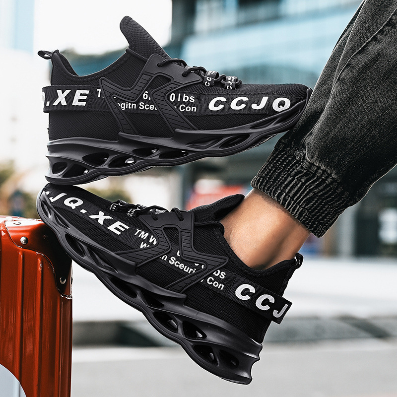 2023 Summer New Sports men's Flat Small White shoes Trendy men's Flying Weaving Korean men shoes