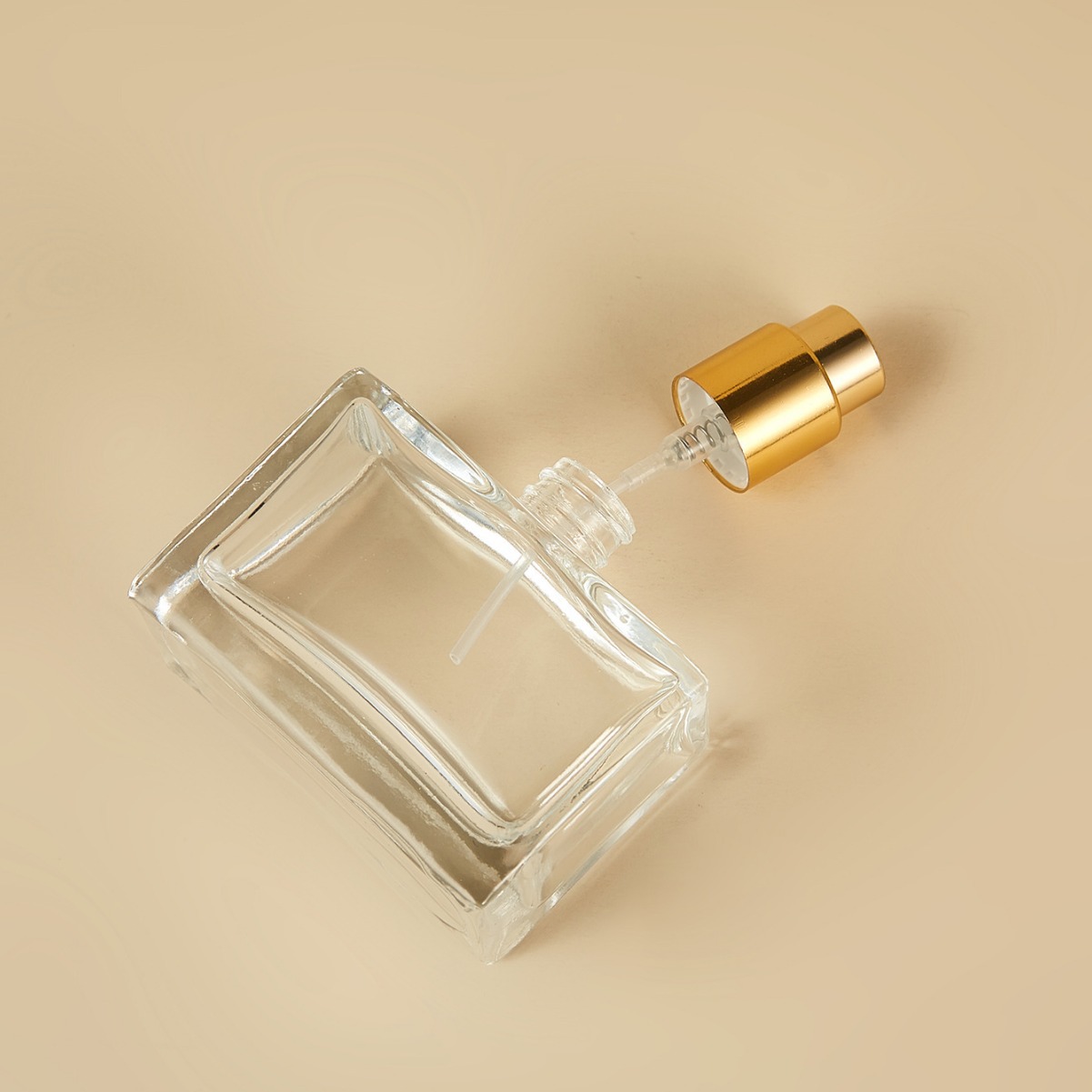 Factory direct 30ml screw thick bottom square glass bottle perfume bottle spray bottle empty glass bottle