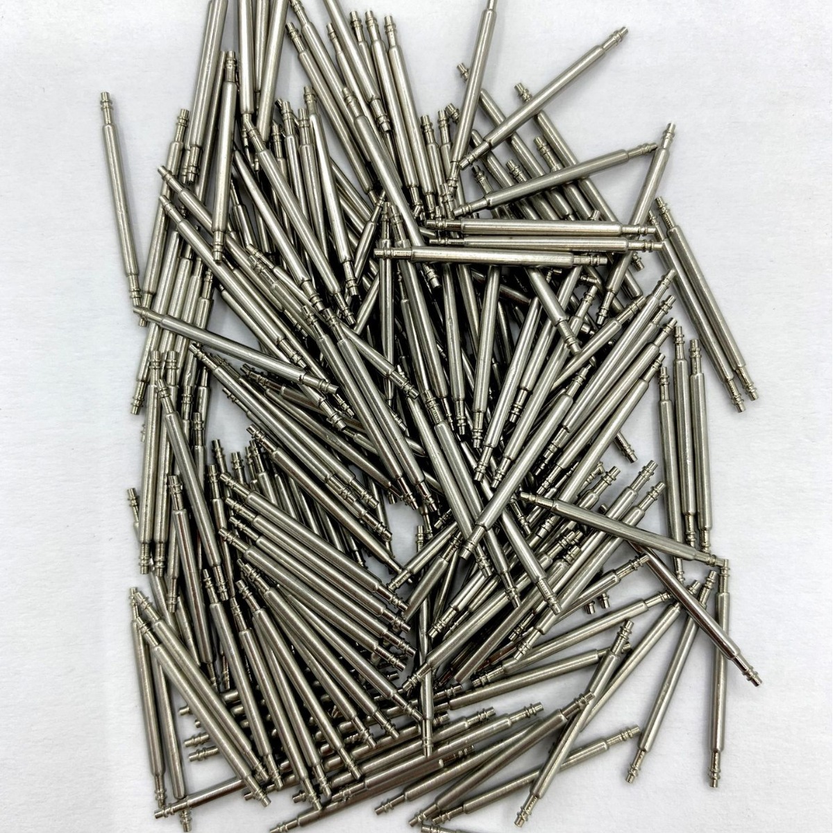 Wholesale double-bracket table ear seamless watch needle 1.3 1.5 1.78 semi-steel universal watch shaft table bolt spring ear needle accessories