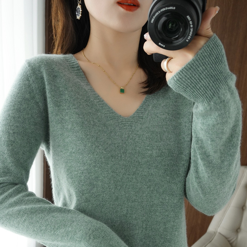 V-Neck Loose Knitted Sweater Women's 2021 Autumn and Winter New All-match Sweater Solid Color Long-sleeved Thin Stylish Top