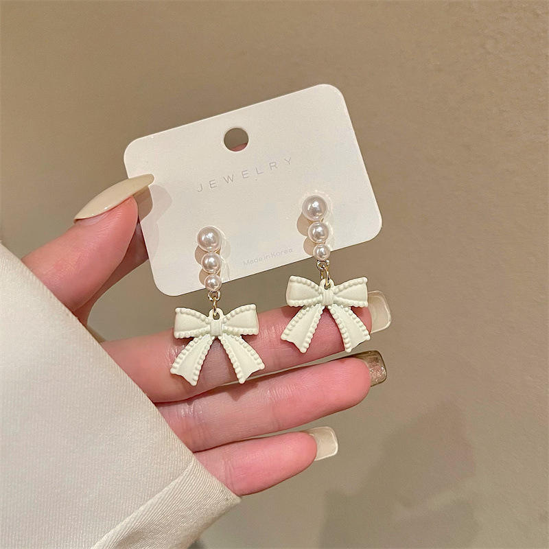 Light luxury style pearl earrings women's wholesale South Korea temperament net red earrings new fashion earrings high sense