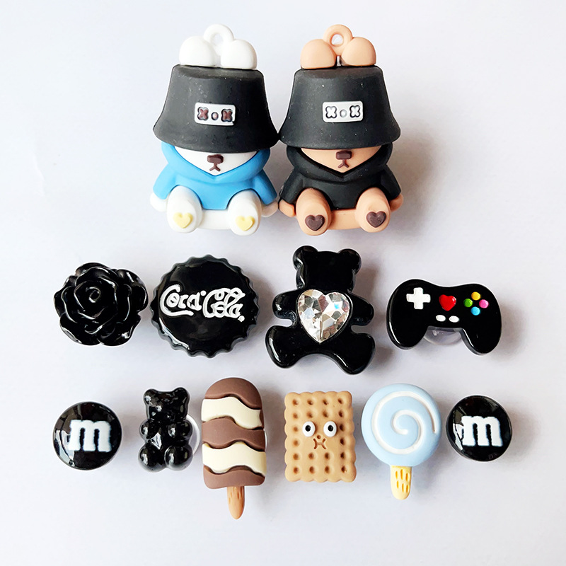 Shoes flower hole shoes buckle suit cartoon personality three-dimensional doll slippers sandals accessories detachable decorative buckle