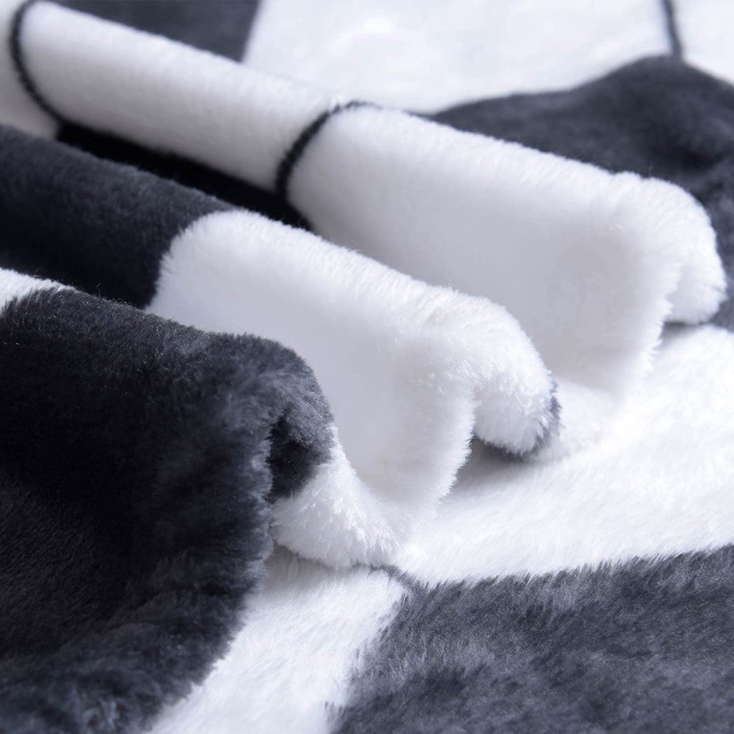 In stock supply football printing flannel blanket cross-border e-commerce supply flannel blanket