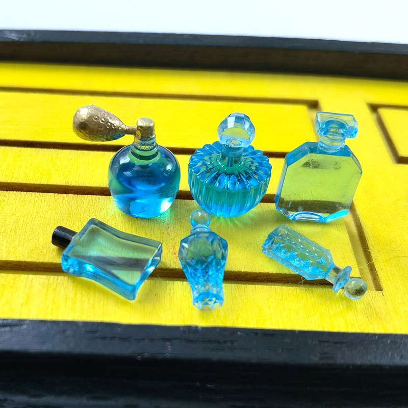 DOLLHOUSE small cloth doll house accessories diy scene model mini simulation perfume toy resin small ornaments