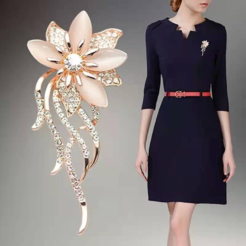 Source manufacturers explosions jewelry Korean alloy diamond brooch clothing decoration corsage creative rhinestone brooch