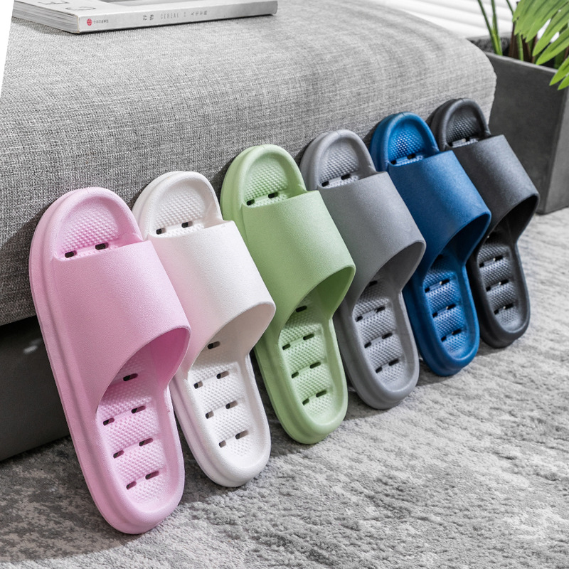 Bathroom leaking slippers female male Bath non-slip soft bottom thick bottom indoor home hotel hollow sandals wholesale