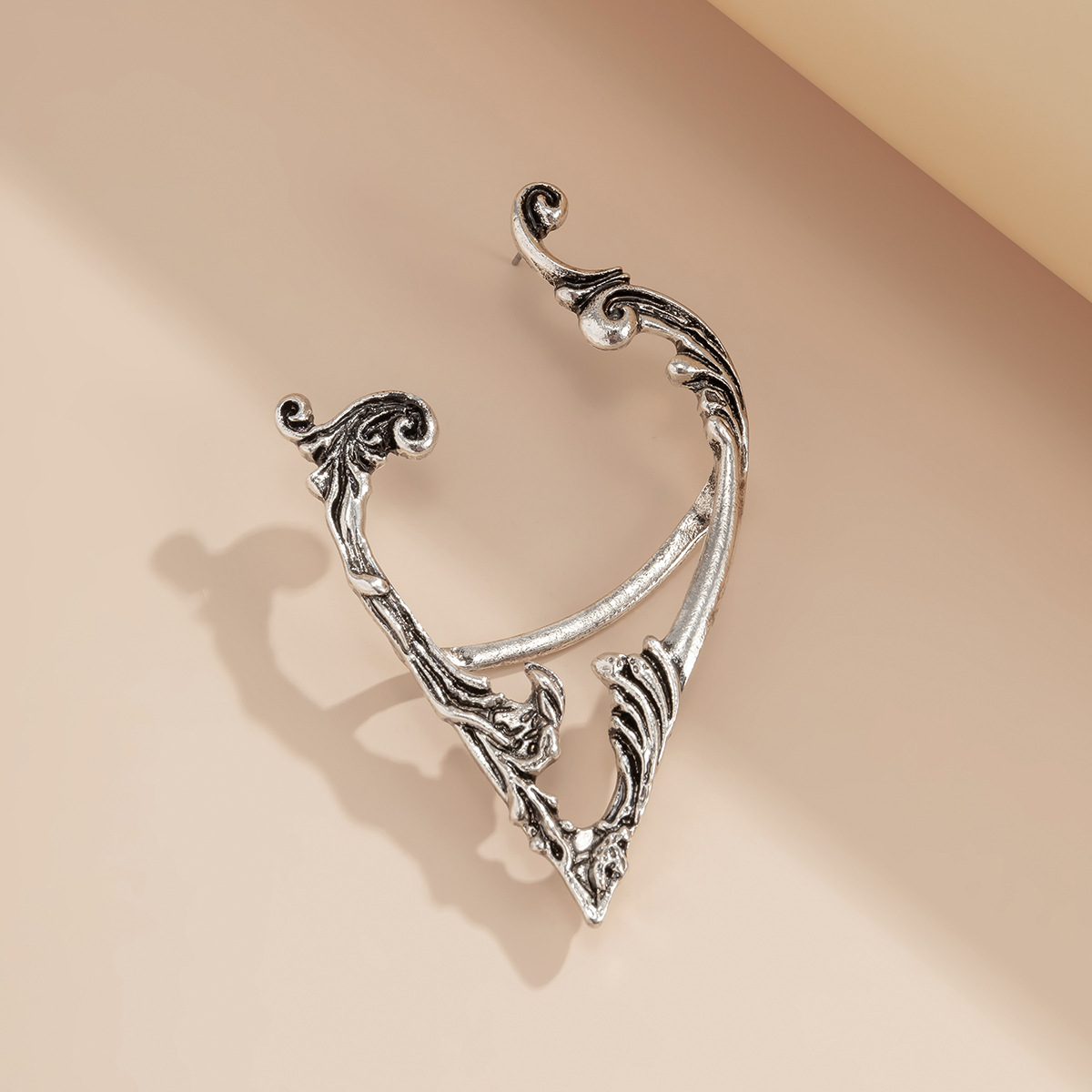European and American cross-border jewelry sweet cool dark style all-match elf ear studs retro creative Halloween outline ear clip for women