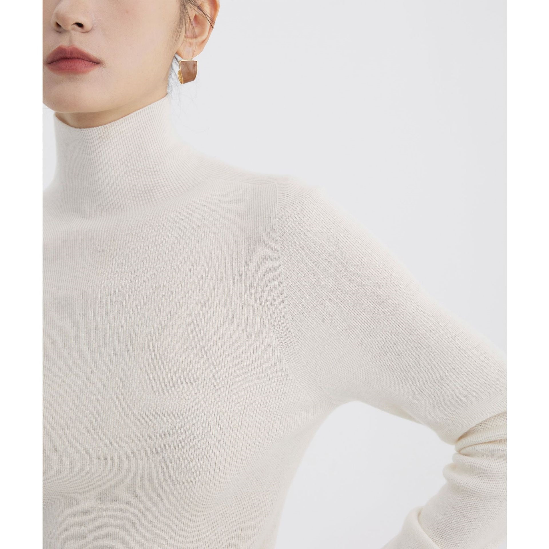 Seamless 18-stitch Worsted Wool Knitted Base Shirt 100% Merino Fine Wool Sweater Women Pullover Turtleneck Sweater for Women