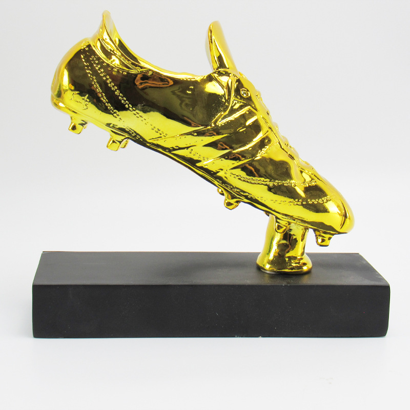 Golden Boot award trophy football World Cup fans souvenir shooter goalkeeper games awards must-have good things