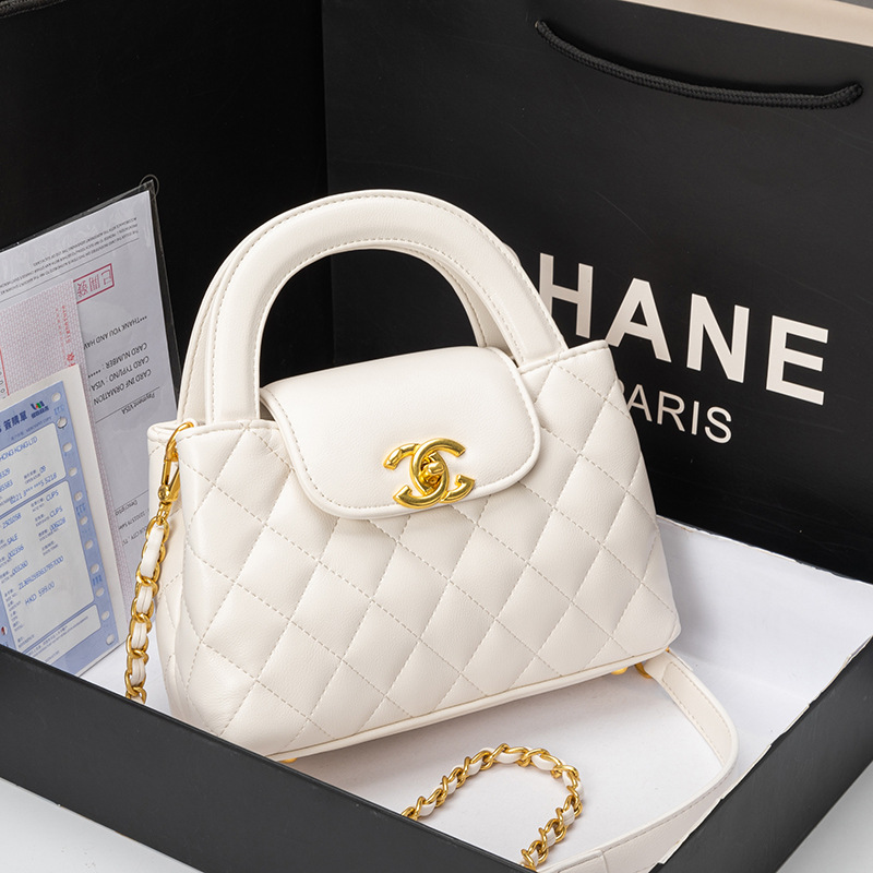 High-Grade little Zhongxiang grandma rhombus bag all-match Fashion genuine leather Chanel style portable shoulder bag 2024 New
