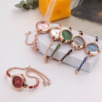 New Ladies Quartz Watch Oil Dropping Women's Watch Small Dial Slim Bracelet Free Adjustment Jewelry Quartz Watch Wholesale