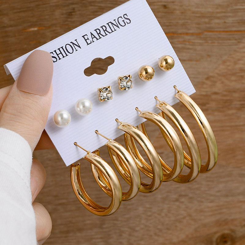 Cross-border hot selling European and American metal C- shaped large circle earrings simple rhinestone pearl earrings women's suit earrings