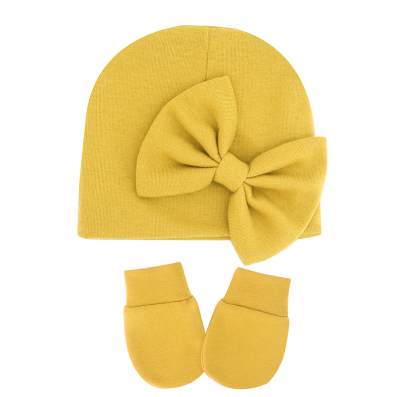 2022 new autumn and winter New Baby bow hat anti-scratch gloves set thick baby fetal cap 0-6 months