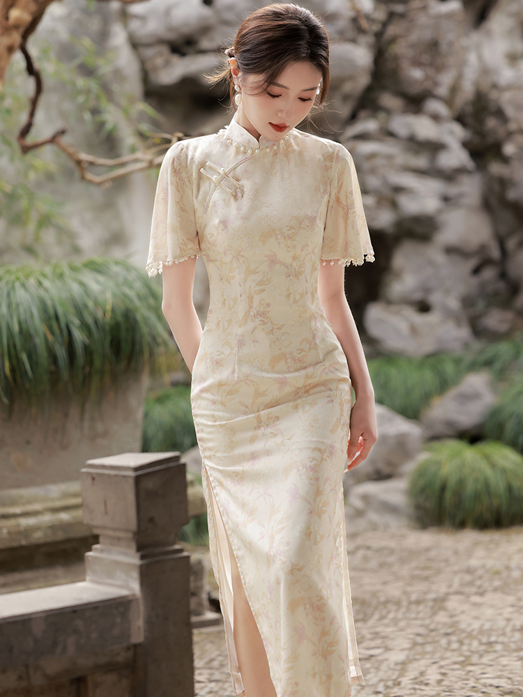 New Chinese Cheongsam New 2024 Improved Girl Summer High-end Young Long Elegant Elegant Dress