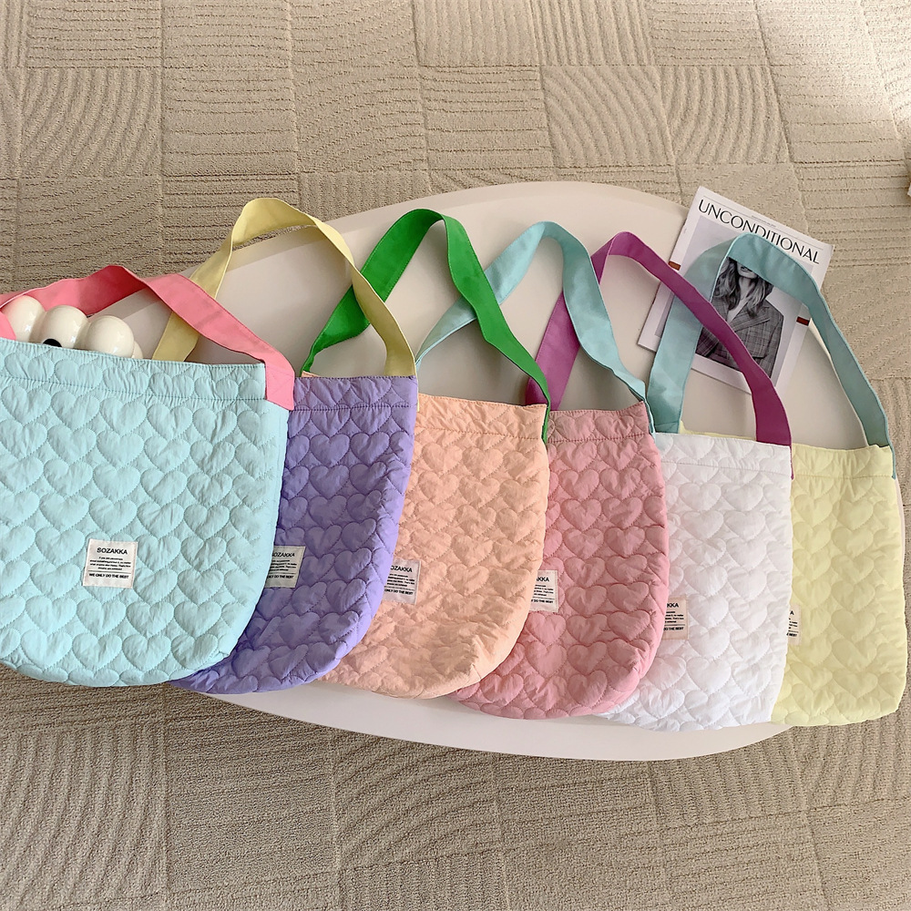 38241 ins new contrast color shoulder bag student female practical large capacity mummy bag quilted shoulder bag female_voghion.com