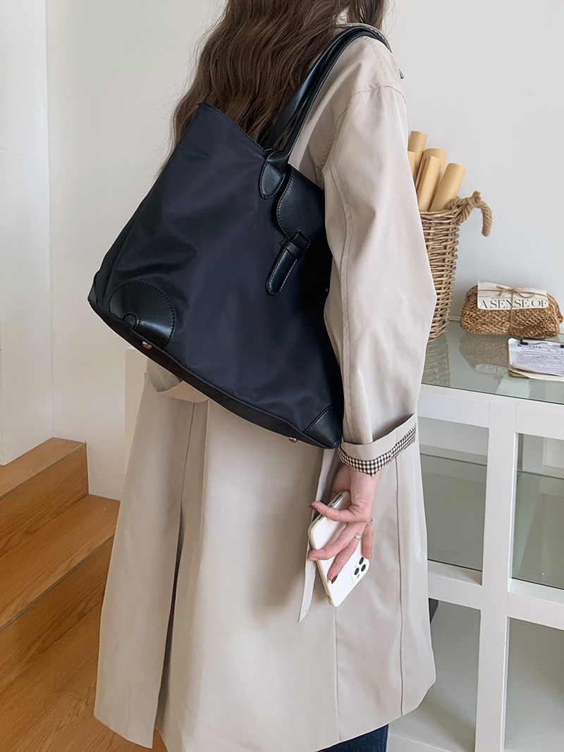 Borsa a tracolla grande da donna 2023, nuova borsa da pendolare, borsa da classe per studenti, borsa tote in tessuto di nylon, tutto abbinato_voghion.com