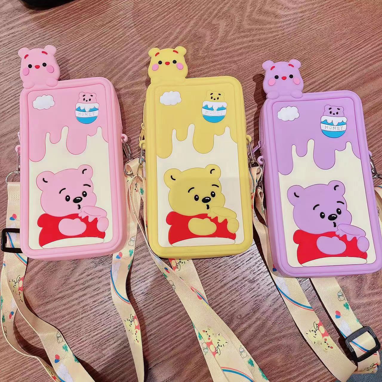 Cartoon bear silicone mobile phone bag silicone crossbody coin purse large capacity cartoon pencil case cute crossbody shoulder bag