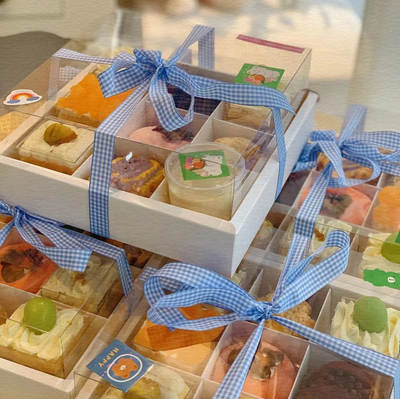 Heightened transparent Jiugongge packing box takeaway hot pot fruit sushi Kraft paper packing box muffin cup dessert box