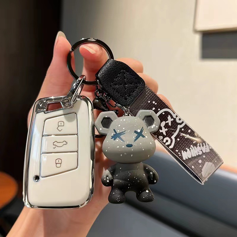 Cross-border Applicable Volkswagen New Bora Sagitar Car Key Set Tiguan Lingdu Langyi Tange Bear Lanyard Buckle Bag